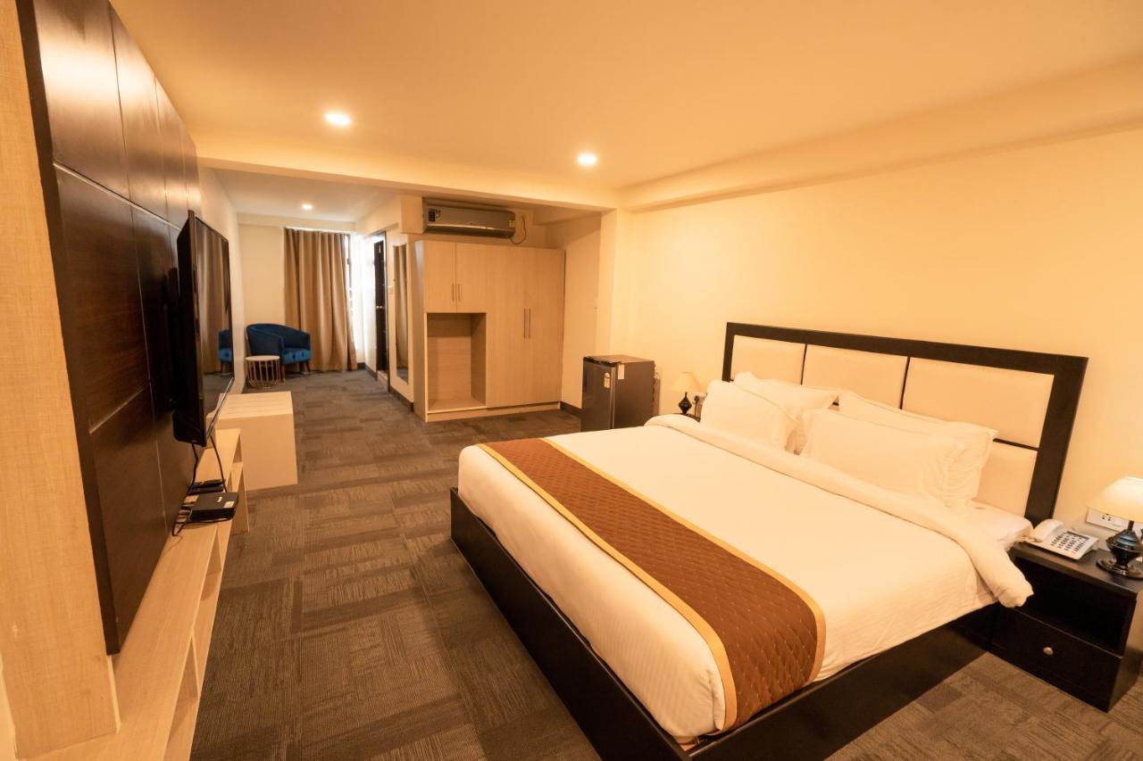Royale Lalawi Hotel Āīzawl Eksteriør bilde