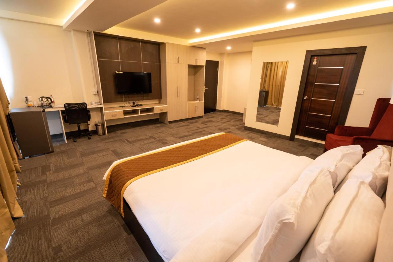 Royale Lalawi Hotel Āīzawl Eksteriør bilde